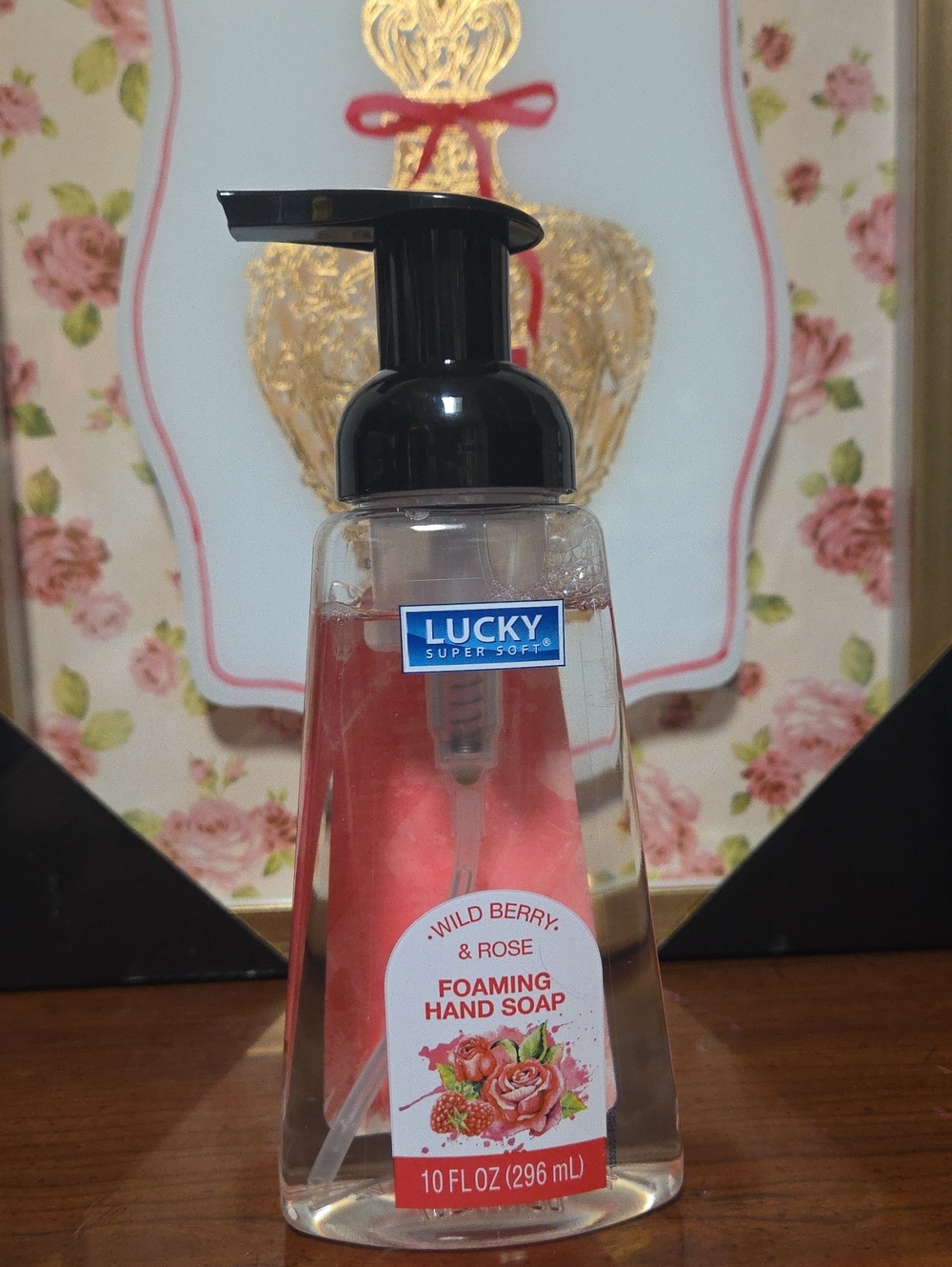 Lucky Super Soft Wild Berry & Rose Foaming Hand Soap — Pink